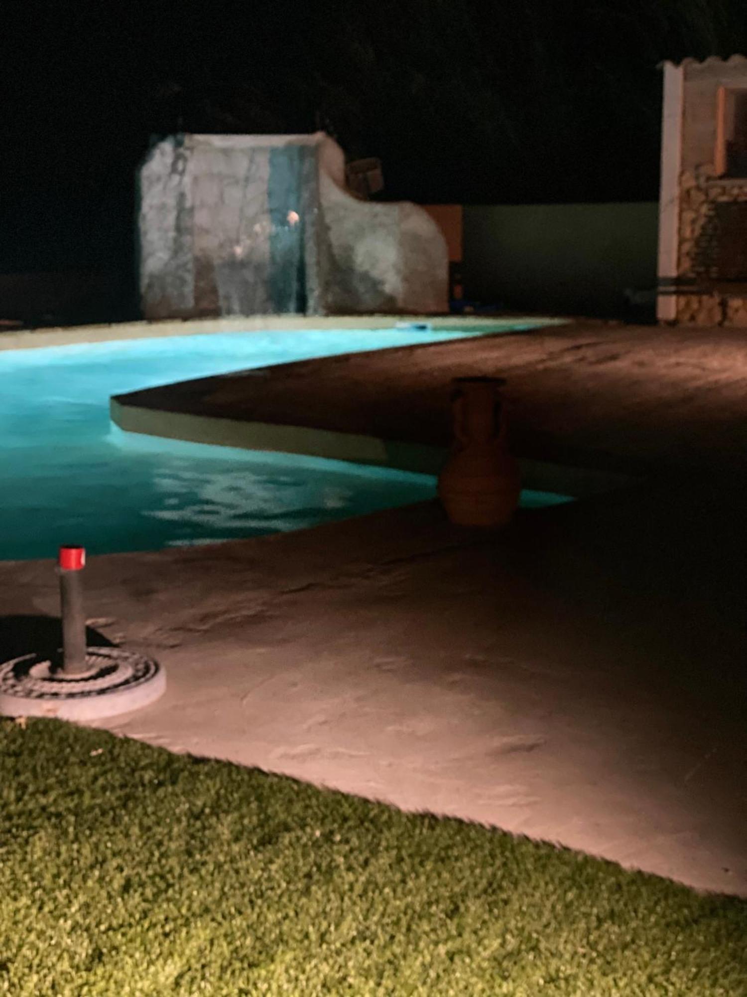 Belle Maison Piscine Villa *